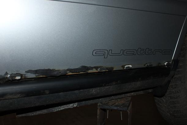 Foto: TÜR HINTEN LINKS ( AVANT / FACELIFT AB 1999 ) eines Audi A4 Avant 2.5 TDI quattro Cup