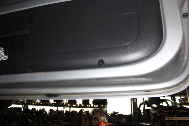 Foto: TÜR RECHTS ( MANUELLER FENSTERHEBER ) eines VW Lupo 1.0 Cup