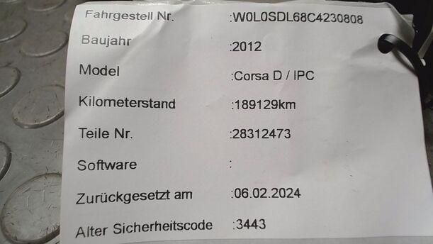 Foto: TACHOEINHEIT ( ENTHEIRATET ) eines Opel Corsa 1.4 16V Cup