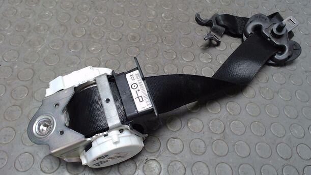Foto: SICHERHEITSGURT VORN LINKS ( 4/5 TÜRER ) eines BMW 320i Cup
