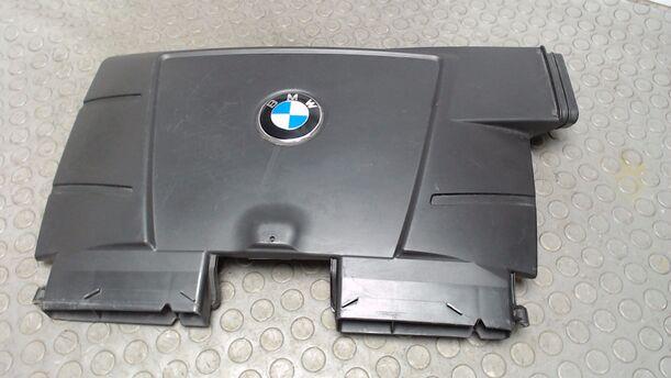 Foto: FRISCHLUFTANSAUGUNG / ANSAUGROHR eines BMW 320i Cup