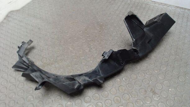 Foto: HALTER SCHEINWERFER LINKS eines BMW 320i Cup
