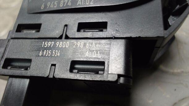 Foto: FENSTERHEBERSCHALTER eines BMW 320i Cup