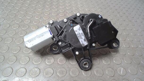 Foto: SCHEIBENWISCHERMOTOR HINTEN eines VW Fox 1.2 Cup