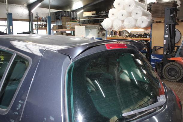 Foto: HECKKLAPPE ( MIT SPOILER ) eines Renault Clio 1.6 16V Cup