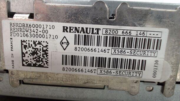 Foto: RADIO eines Renault Clio 1.6 16V