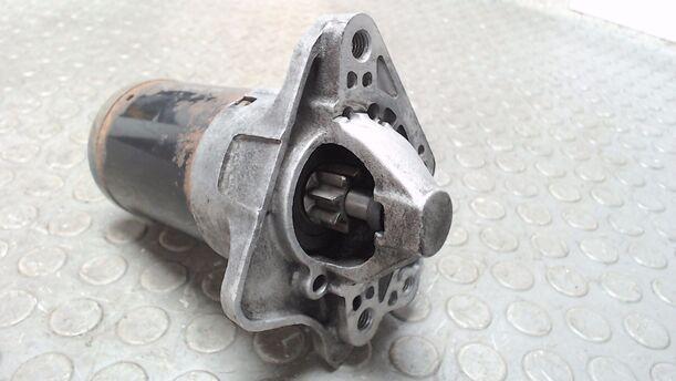 Foto: ANLASSER / STARTER eines Renault Clio 1.6 16V
