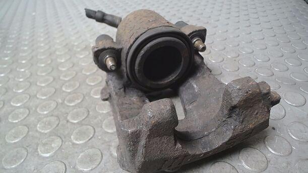 Foto: BREMSSATTEL VORN LINKS ( ATE ) eines VW Fox 1.2