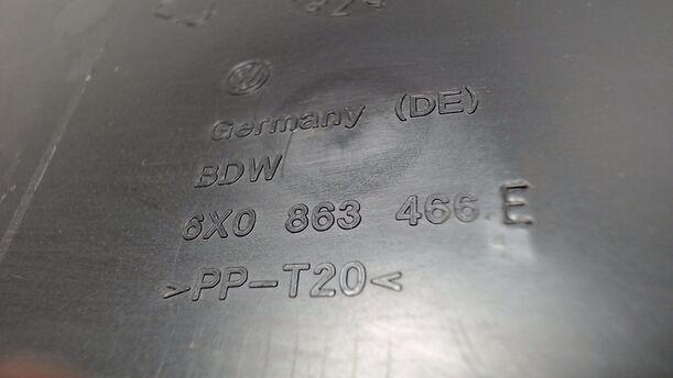 Foto: RESERVERRADABDECKUNG / BORDWERKZEUGHALTER eines VW Lupo 1.0