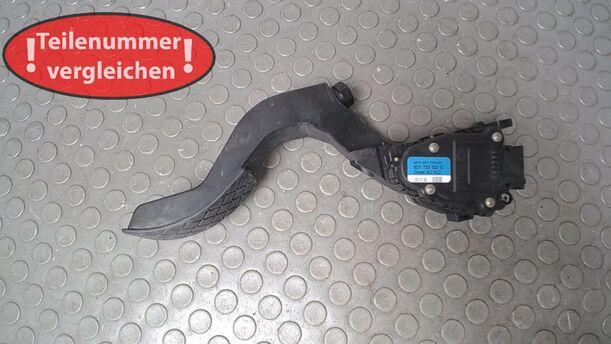 Foto: GASPEDAL eines Audi A4 Avant 2.5 TDI quattro