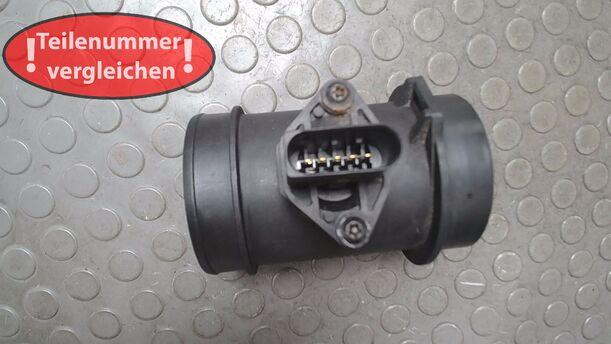 Foto: LUFTMASSENMESSER ( BOSCH ) eines Audi A4 Avant 2.5 TDI quattro