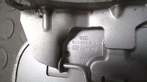 Foto: TANKKLAPPE/ TANKDECKEL ( AVANT ) eines Audi A4 Avant 2.5 TDI quattro
