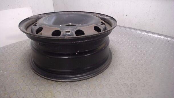 Foto: STAHLFELGE 6X15 ET43 eines VW Polo 1.4