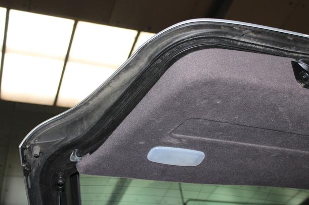 Foto: HECKKLAPPE / HECKDECKEL ( MOPF ) eines Mercedes-Benz A 140