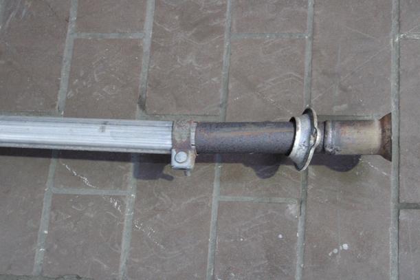 Foto: AUSPUFFANLAGE eines Mercedes-Benz A 140