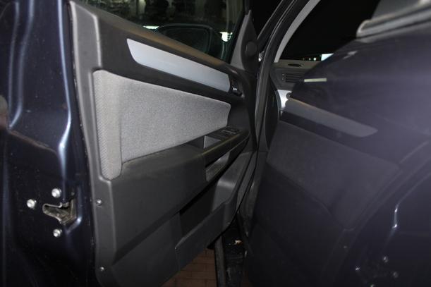 Foto: TÜR VORN LINKS ( CARAVAN ) eines Opel Astra 1.9 CDTI Caravan DPF