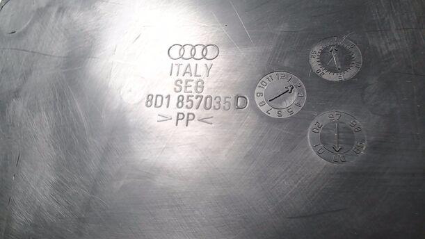 Foto: HANDSCHUHFACH eines Audi A4 Avant 2.5 TDI quattro