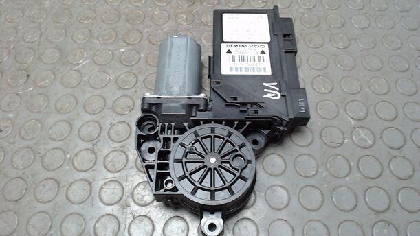 Foto: FENSTERHEBERMOTOR VORN RECHTS eines Audi A4 2.0