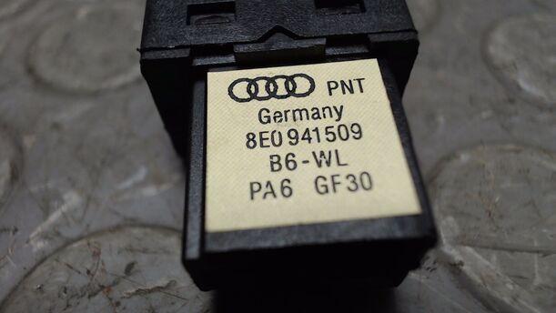 Foto: SCHALTER WARNBLINKSCHALTER eines Audi A4 2.0