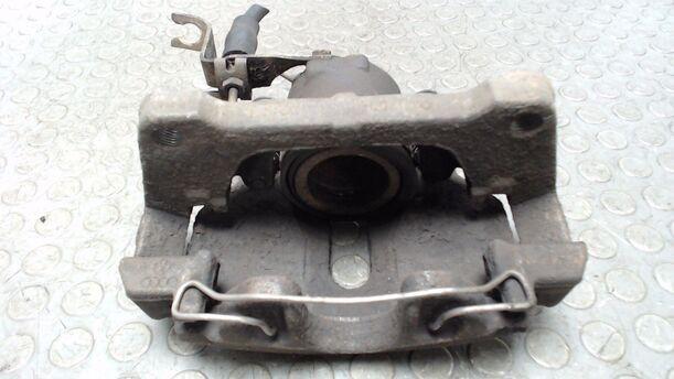 Foto: BREMSSATTEL VORN RECHTS ( ATE / 288 MM ) eines Audi A4 2.0
