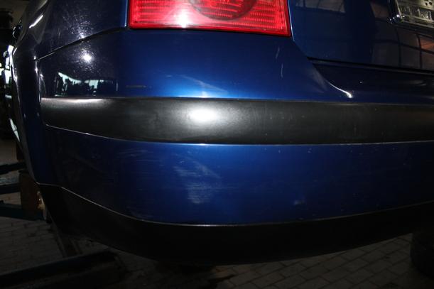 Foto: STOSSFÄNGER/ STOßSTANGE HINTEN ( LIMOUSINE ) eines VW Passat 1.9 TDI