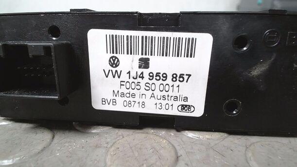 Foto: FENSTERHEBERSCHALTER eines VW Passat 1.9 TDI