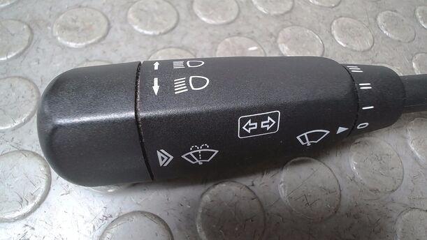 Foto: BLINKSCHALTER/ KOMBISCHALTER eines Mercedes-Benz A 140