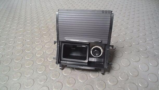 Foto: ASCHENBECHER eines Mercedes-Benz A 140