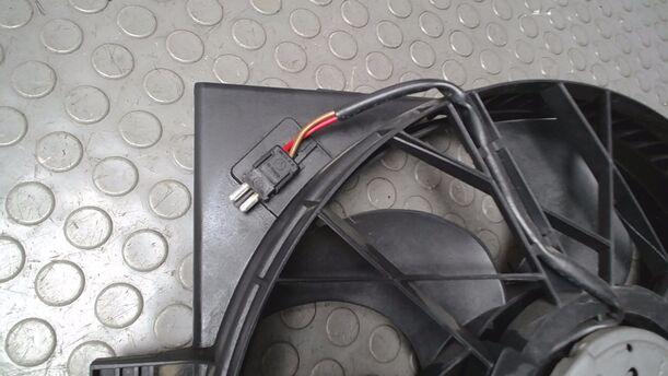 Foto: ELEKTROLÜFTER eines Mercedes-Benz A 140