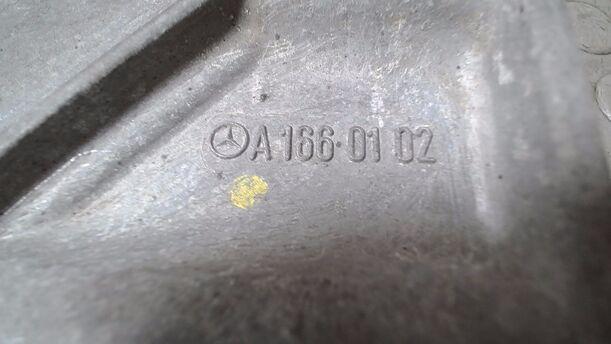 Foto: STEUERGEHÄUSE/ STIRNDECKEL eines Mercedes-Benz A 140