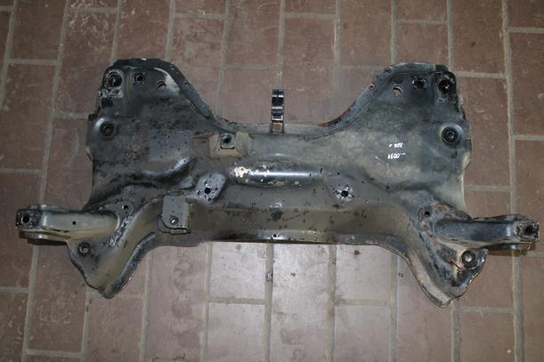 Foto: VORDERACHSTRÄGER / ACHSE VORN eines Peugeot 206+ 60