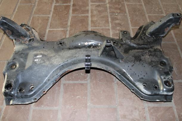 Foto: VORDERACHSTRÄGER / ACHSE VORN eines Peugeot 206+ 60