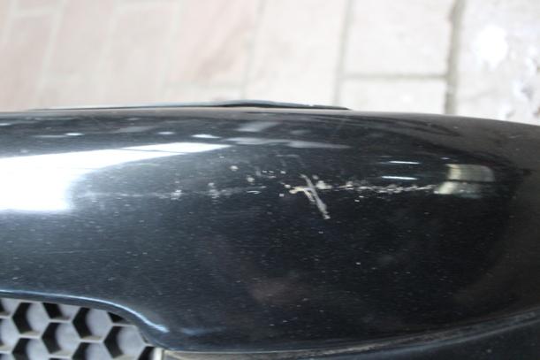 Foto: STOSSSTANGE / STOSSFÄNGER VORN eines Peugeot 206 CC 110