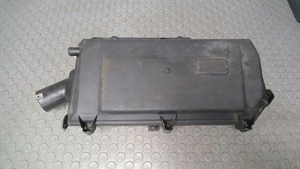Foto: LUFTFILTERKASTEN APE eines VW Golf 1.4 Aktion