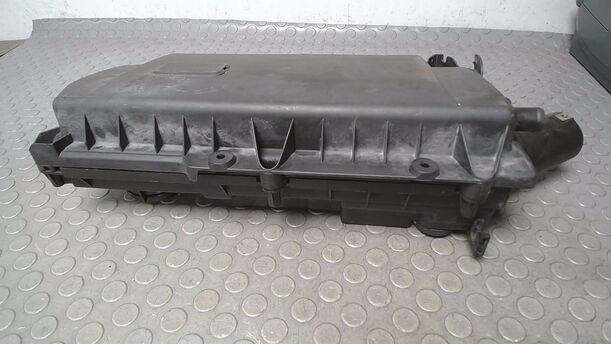 Foto: LUFTFILTERKASTEN APE eines VW Golf 1.4 Aktion