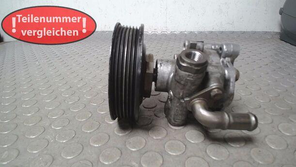 Foto: PUMPE SERVOLENKUNG/ SERVOPUMPE eines VW Golf 1.4 Aktion