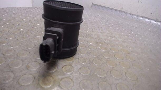 Foto: LUFTMASSENMESSER BOSCH eines Opel Astra 1.9 CDTI Caravan DPF