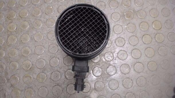 Foto: LUFTMASSENMESSER BOSCH eines Opel Astra 1.9 CDTI Caravan DPF