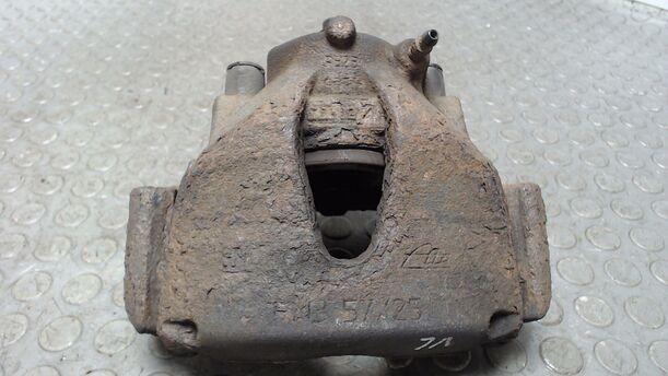 Foto: BREMSSATTEL VORN LINKS ( ATE ) eines Opel Astra 1.9 CDTI Caravan DPF