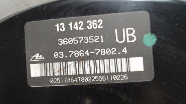 Foto: BREMSKRAFTVERSTÄRKER eines Opel Astra 1.9 CDTI Caravan DPF