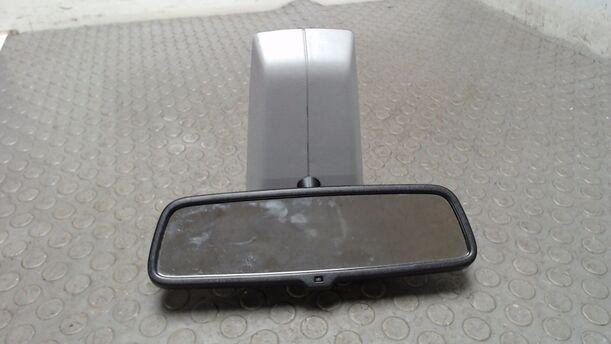 Foto: INNENSPIEGEL ( AUTOMATISCH ) eines Opel Astra 1.9 CDTI Caravan DPF