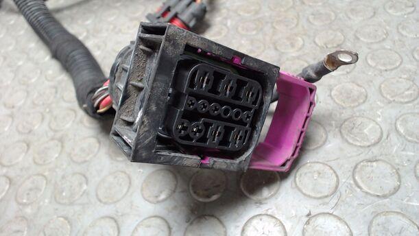 Foto: KABELBAUM GEBLÄSE / KÜHLER eines Opel Astra 1.9 CDTI Caravan DPF