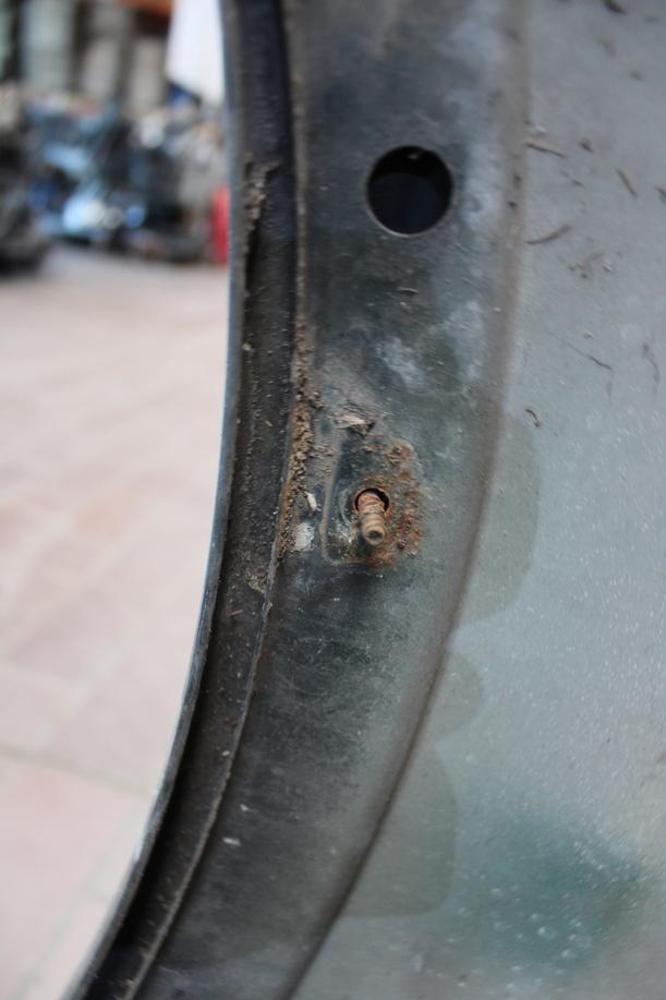 Foto: KOTFLÜGEL RECHTS eines Opel Corsa 1.2 16V