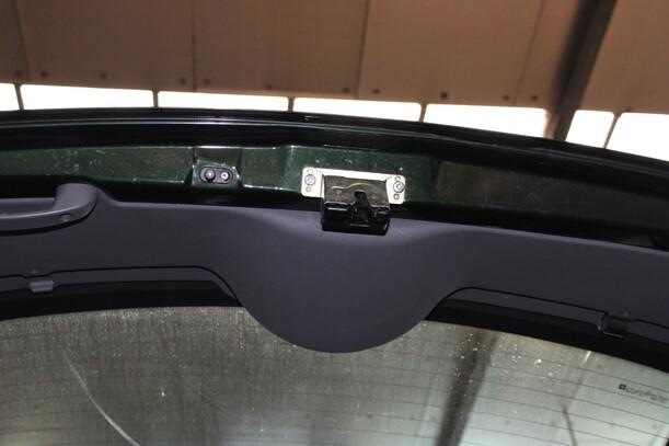 Foto: HECKKLAPPE/ HECKDECKEL ( LACKIERUNGSBEDÜRFTIG ) eines Opel Corsa 1.2 16V
