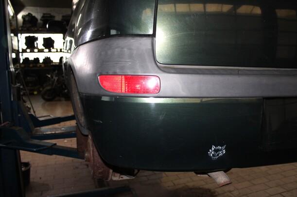 Foto: STOSSFÄNGER/ STOßSTANGE HINTEN ( VOR FACELIFT ) eines Opel Corsa 1.2 16V