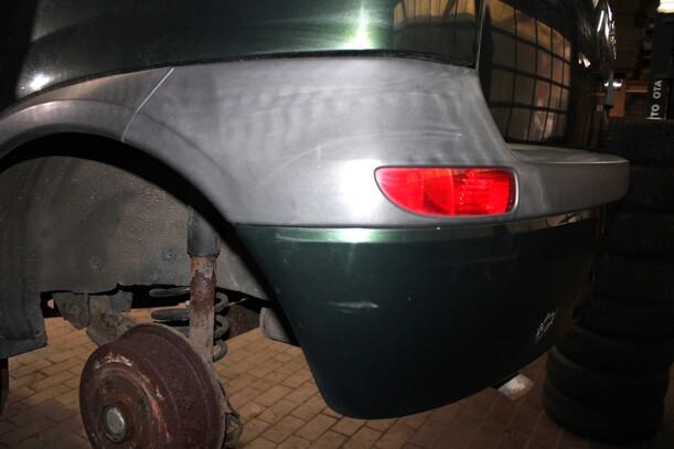Foto: STOSSFÄNGER/ STOßSTANGE HINTEN ( VOR FACELIFT ) eines Opel Corsa 1.2 16V