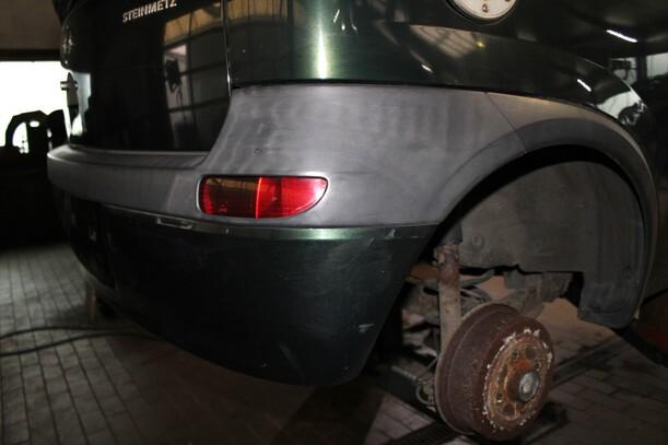 Foto: STOSSFÄNGER/ STOßSTANGE HINTEN ( VOR FACELIFT ) eines Opel Corsa 1.2 16V