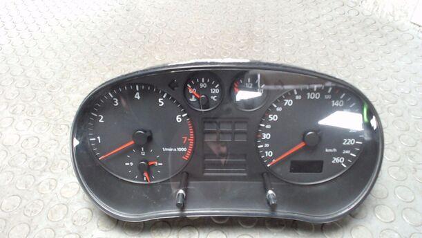 Foto: TACHOEINHEIT / KOMBIINSTRUMENTE eines Audi A3 1.6