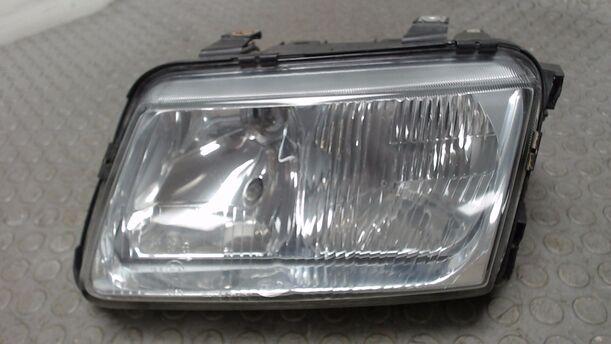 Foto: SCHEINWERFER LINKS ( VOR FACELIFT ) eines Audi A3 1.6