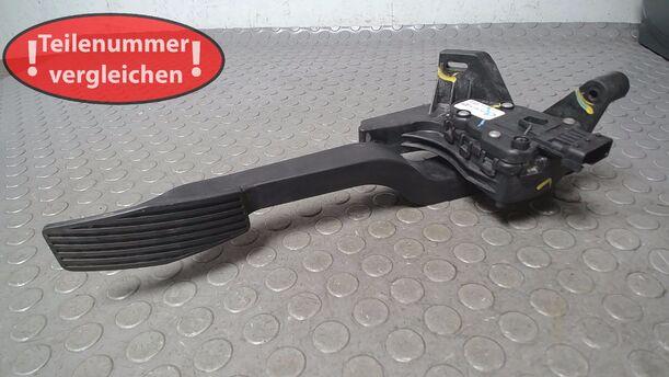 Foto: GASPEDAL eines Opel Corsa 1.2 16V